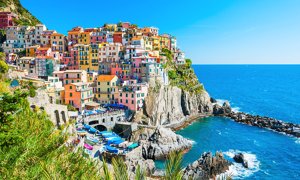 Vibrant colours of the Cinque Terre