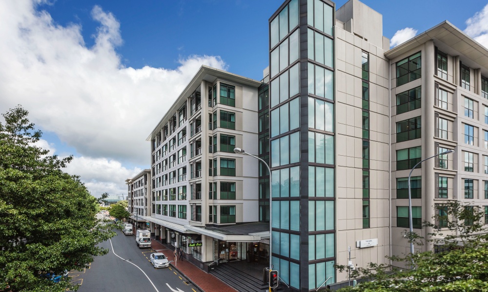 The Sebel Auckland Viaduct Harbour Hotel is ideal for leisure travellers.