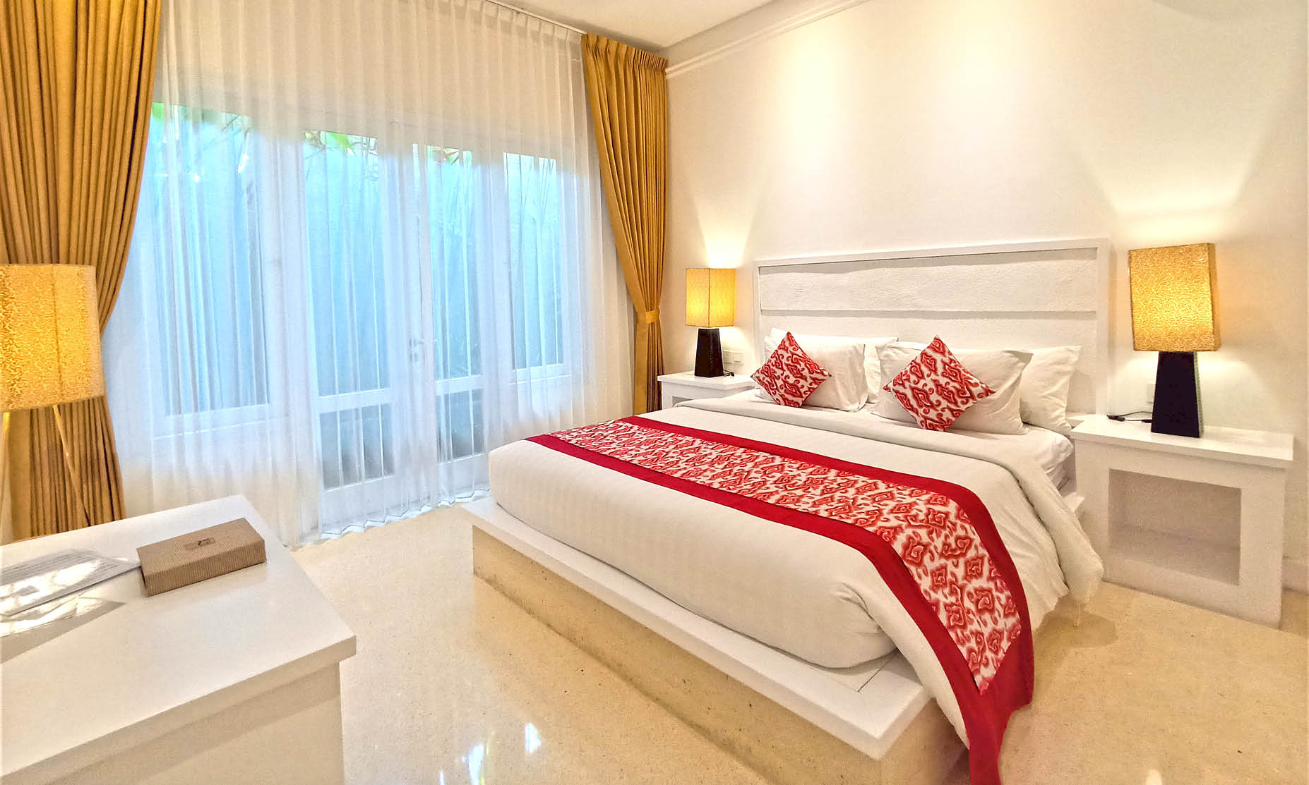 Enjoy a unique experience at Alam Boutique Villa.